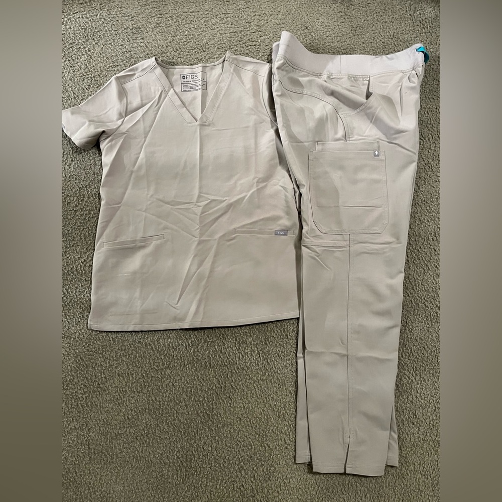 Figs Scrubs Set top & bottoms Khaki color